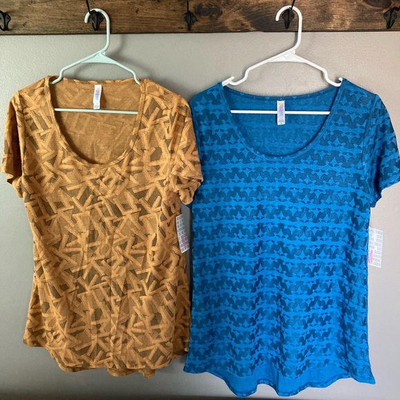 NWT LulaRoe Classic Tees Bundle - Picture 1 of 5